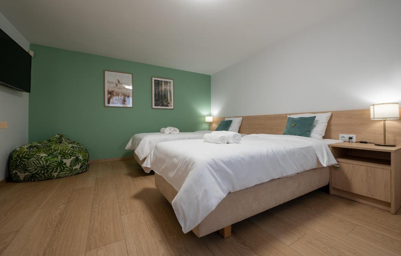 Szumi Las Events & Apartments Regimin Esterno foto